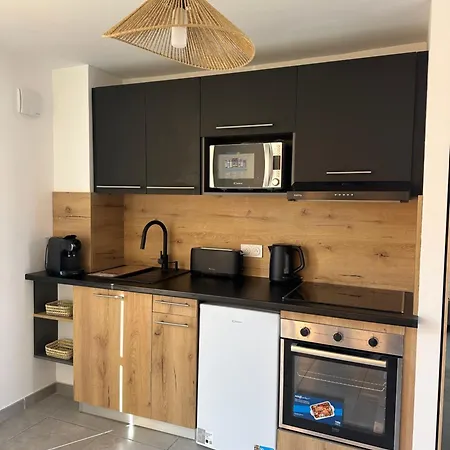 Dans 3 Etoiles Apartment